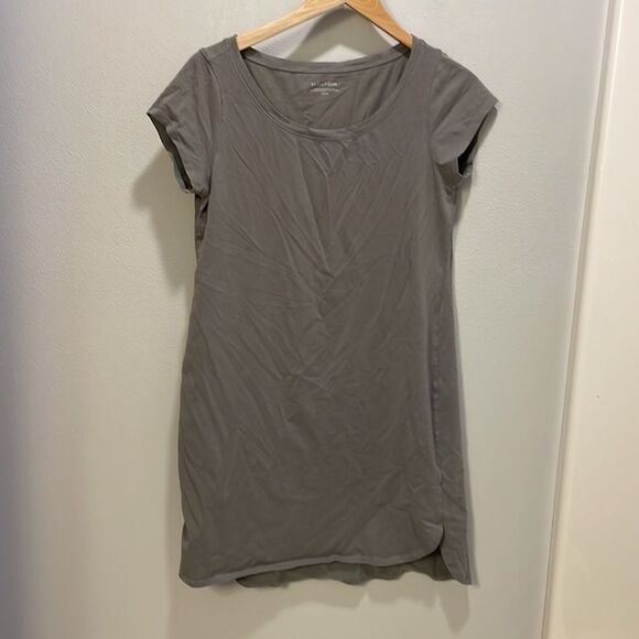 Eileen Fisher woman’s grey short sleeve dress - Picture 2 of 9